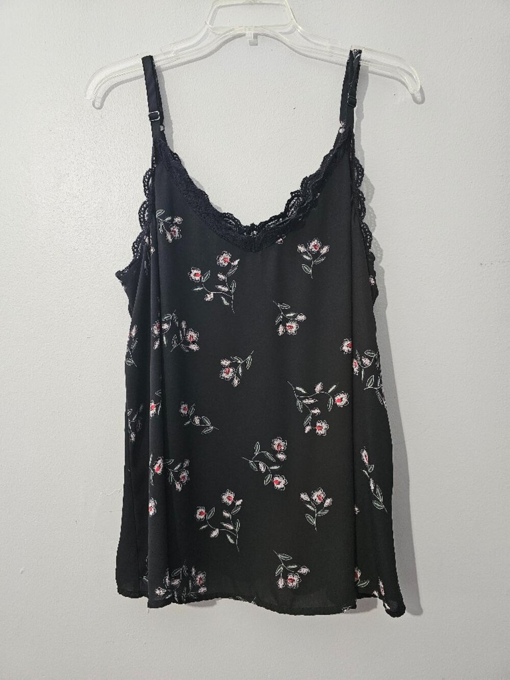 1X Torrid Black Floral Lace Trim Cami